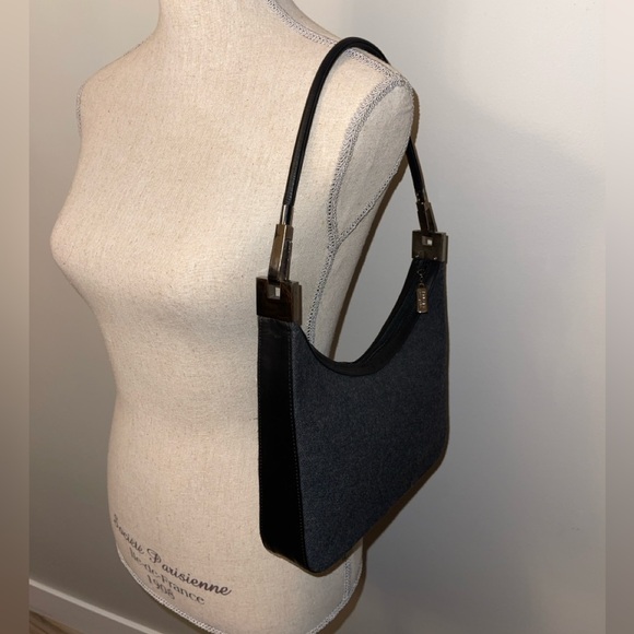 Stuart Weitzman Vintage Shoulder Bag Purse Black Leather and Grey Wool - Picture 2 of 8